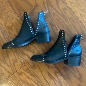 Steve Madden Black Leather Boots